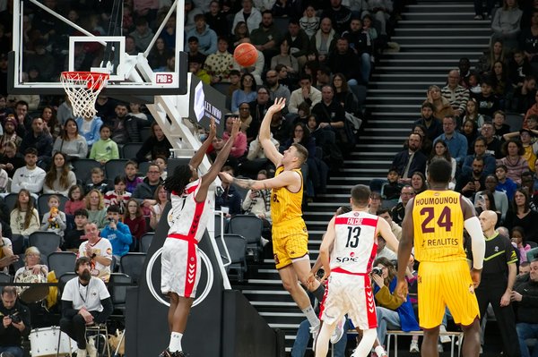 Protéine whey ou food normal – Quel est le meilleur pour le fitness?